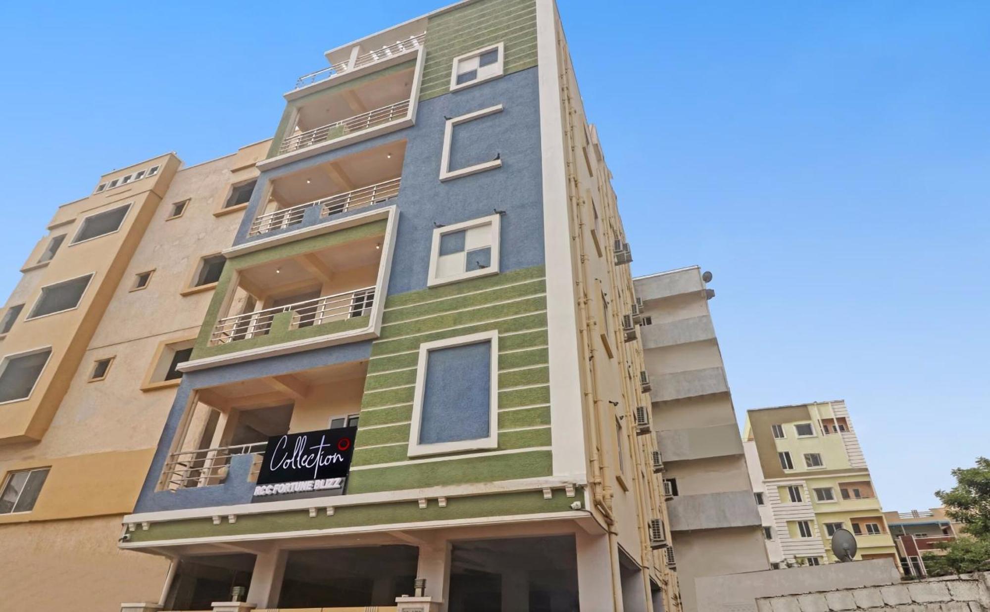 Hotel Super Townhouse Rcc Blizz Kondapur  Exterior foto